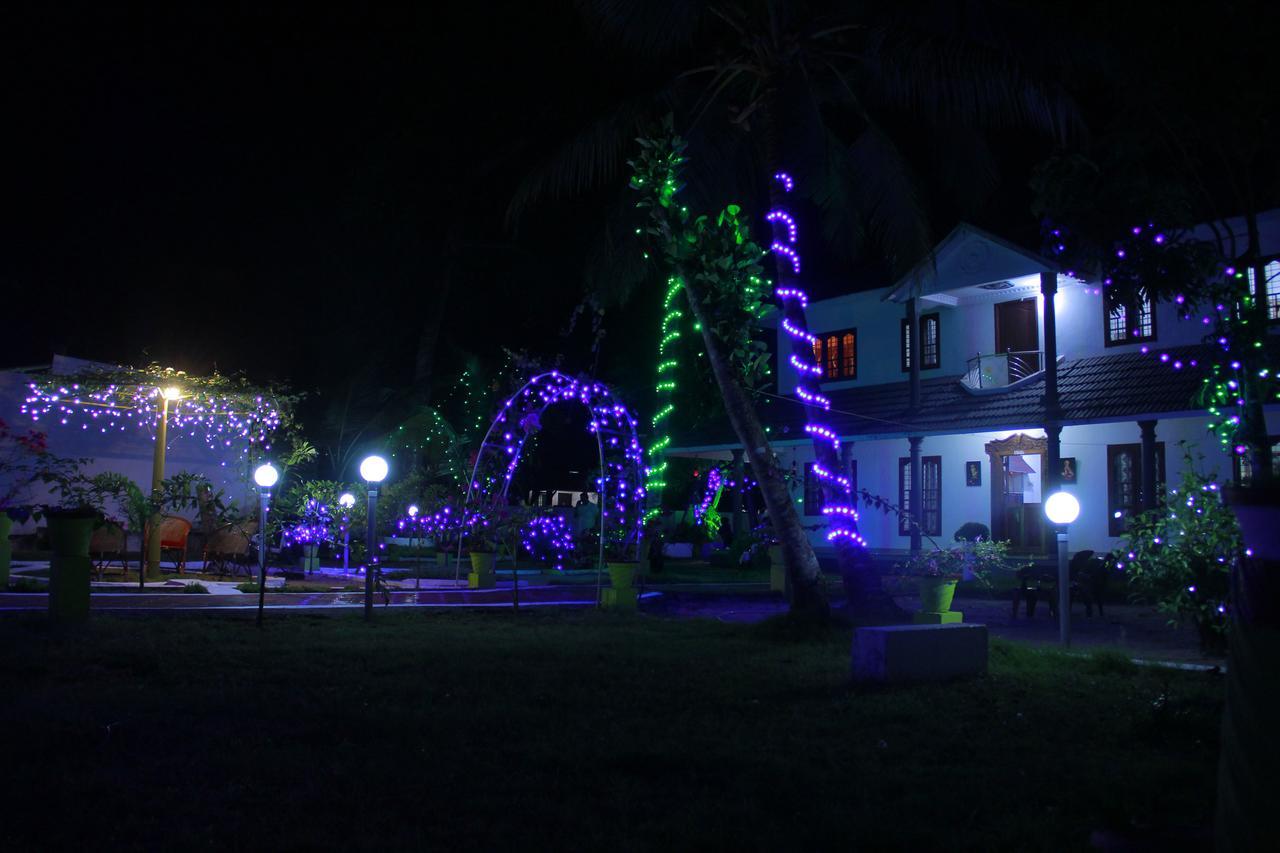 Marari Peterland Alappuzha Exterior foto